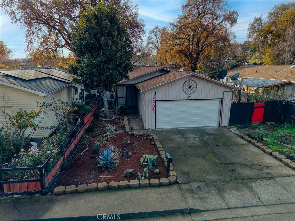 1011 2nd Property Photo 38