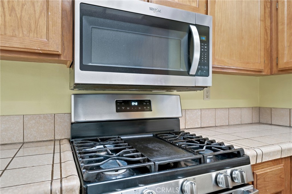 17002 Acacia Property Photo 11