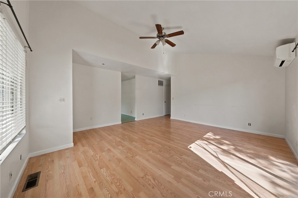 17002 Acacia Property Photo 18