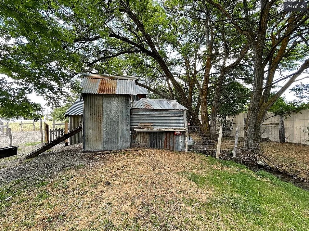 795 Townsend Property Photo 17