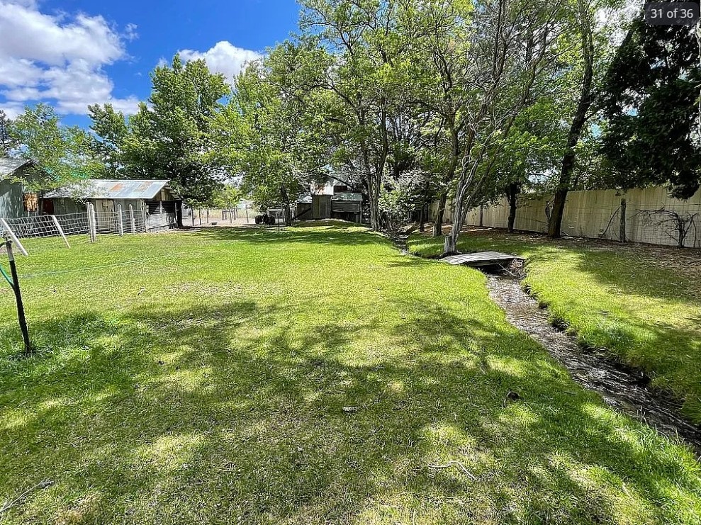 795 Townsend Property Photo 18