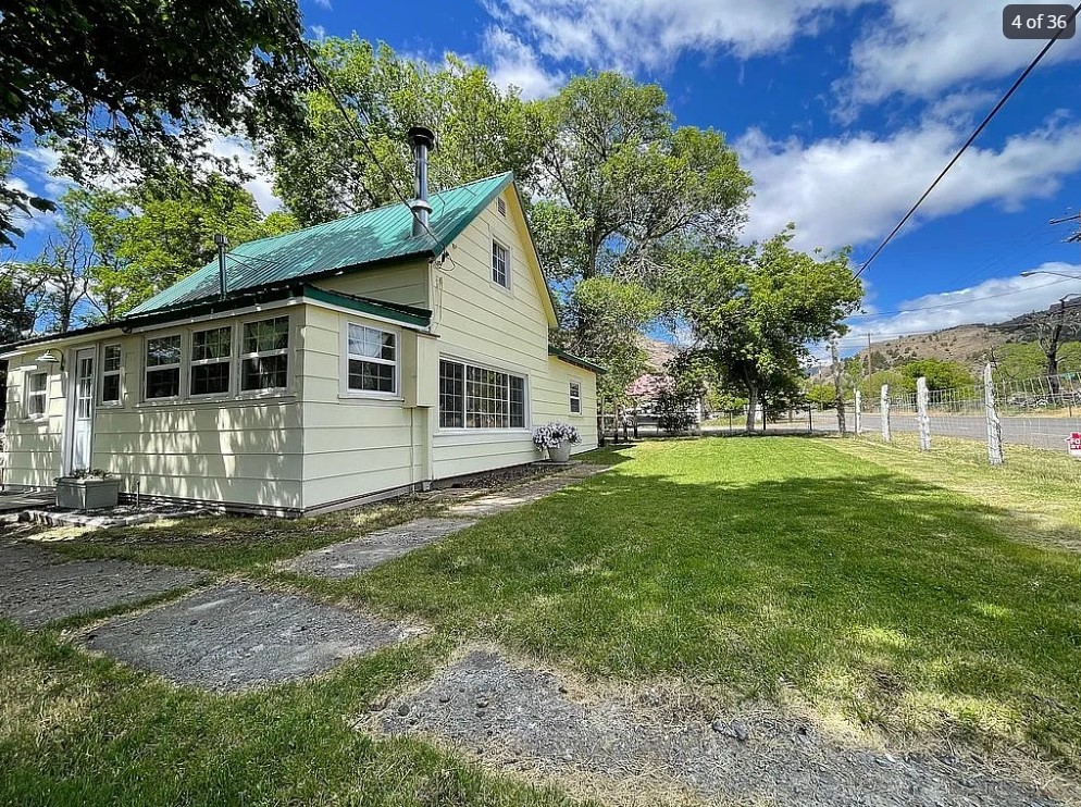 795 Townsend Property Photo 23