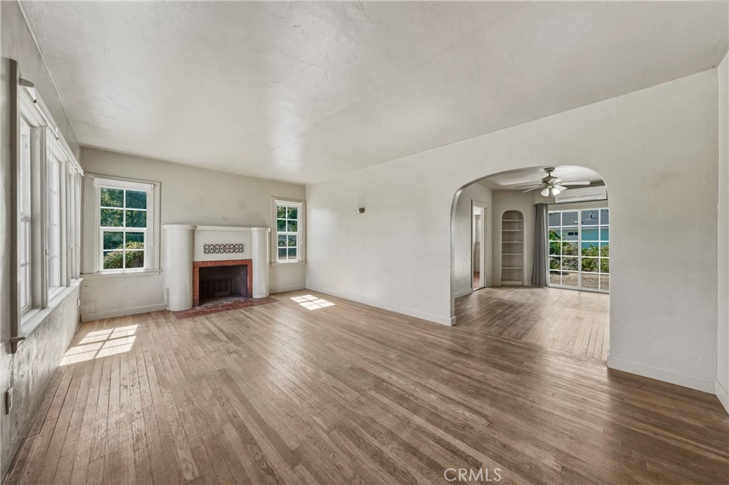 295 Clearlake Avenue Property Photo 12
