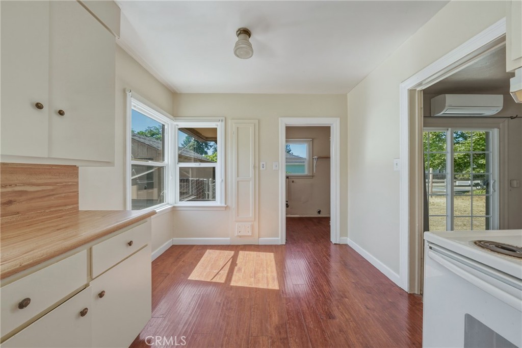 295 Clearlake Avenue Property Photo 22