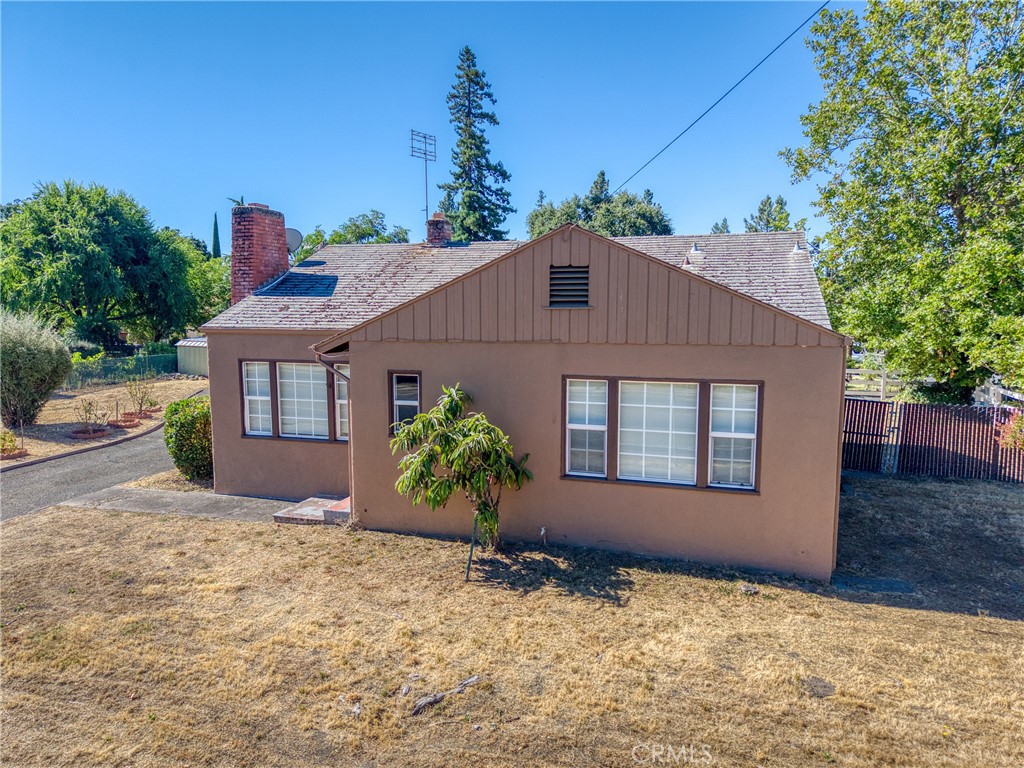 295 Clearlake Avenue Property Photo 33