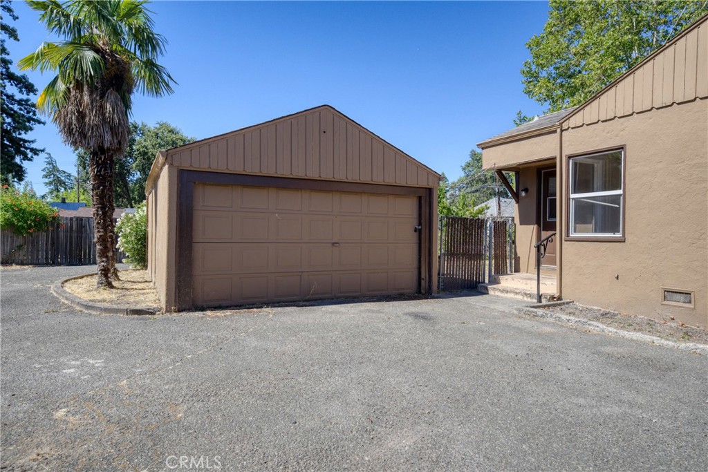295 Clearlake Avenue Property Photo 37