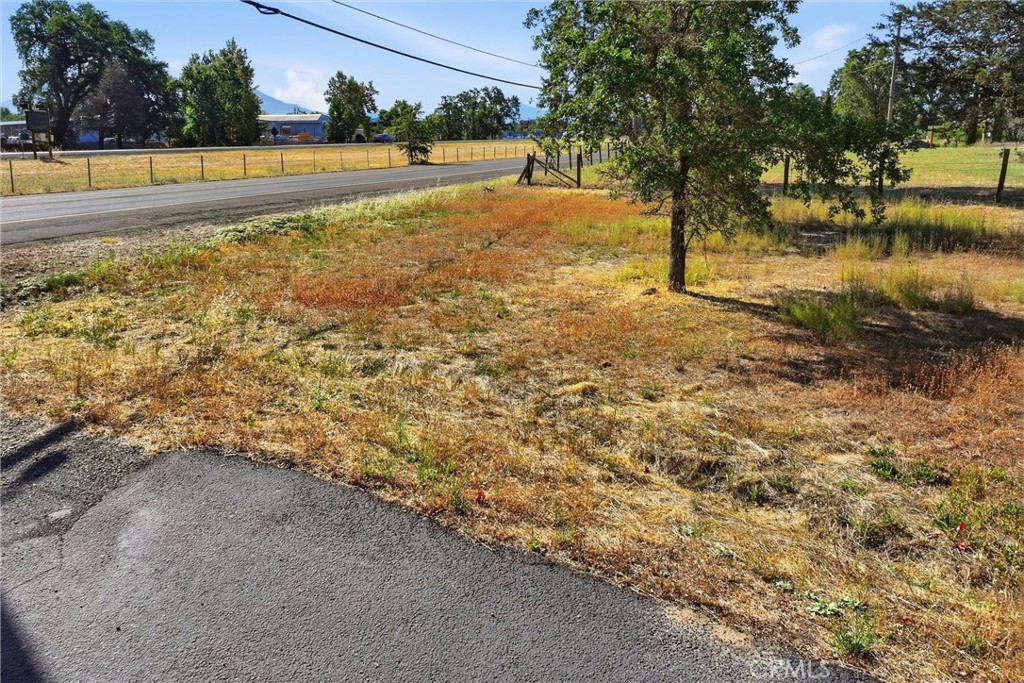 2441 Parallel Drive Property Photo 4