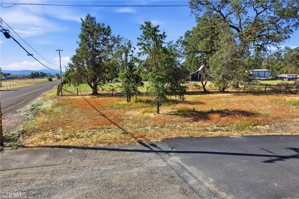 2441 Parallel Drive Property Photo 13