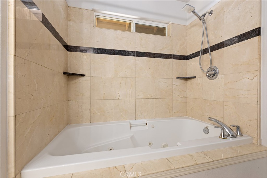 3639 Pine Terrace Drive Property Photo 25