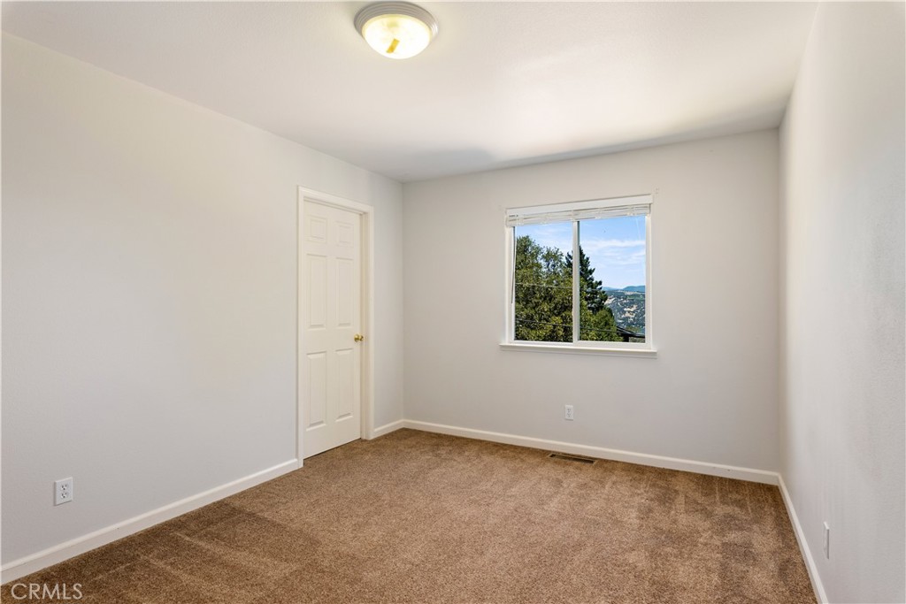3639 Pine Terrace Drive Property Photo 28