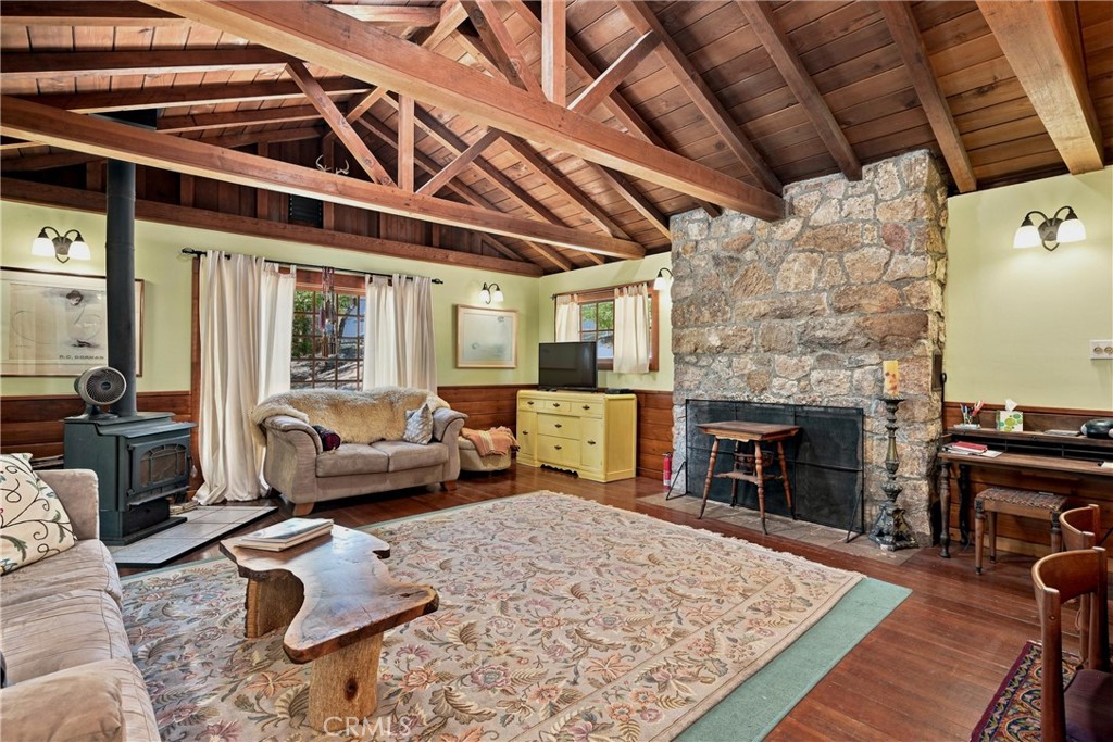 15590 Mesa Property Photo 5