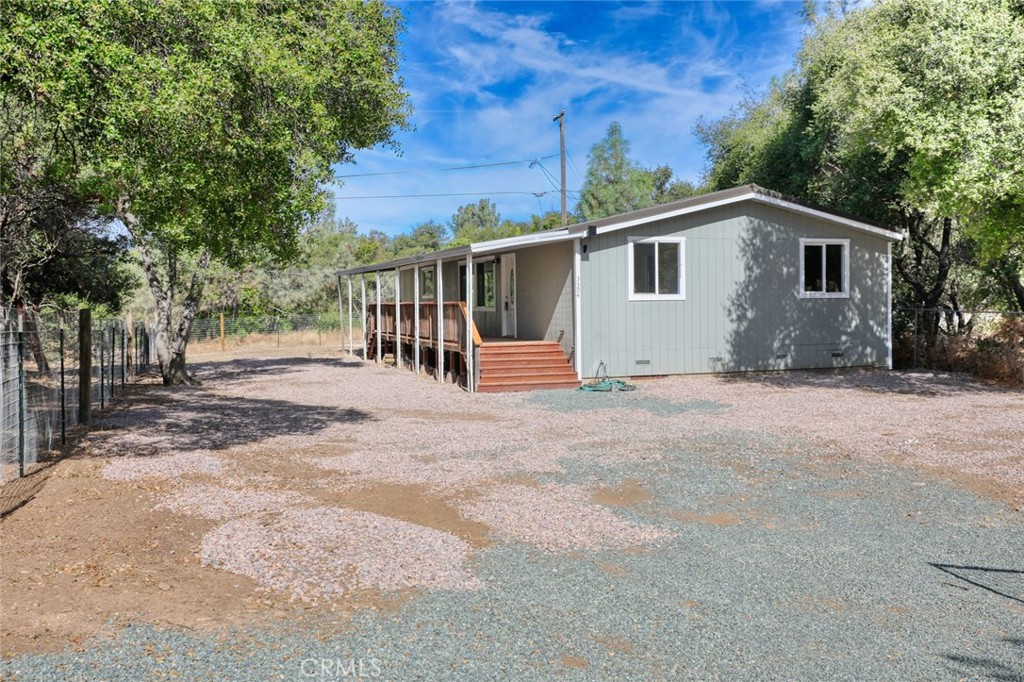 3304 Toyon Property Photo 2