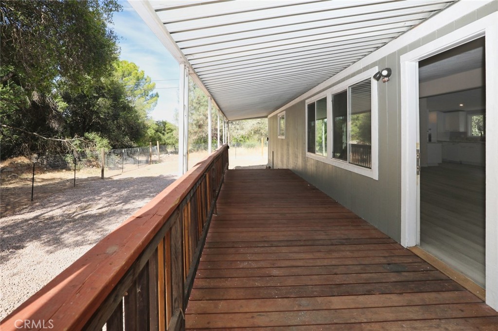 3304 Toyon Property Photo 4