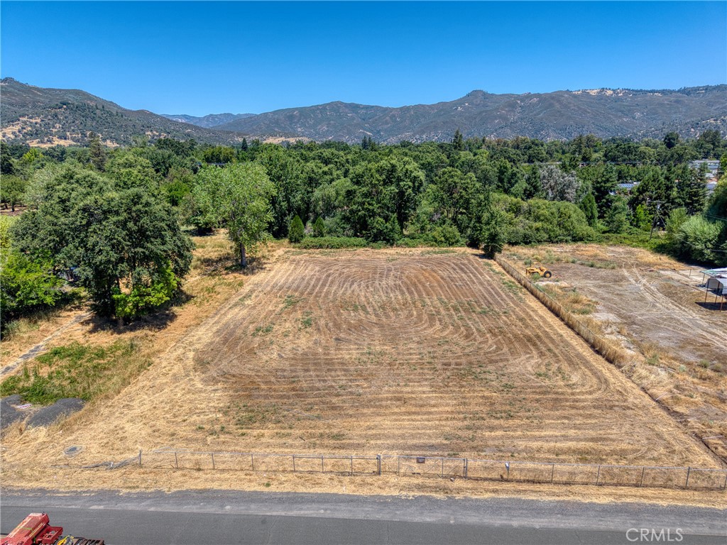 520 E State Highway 20 Property Photo 1