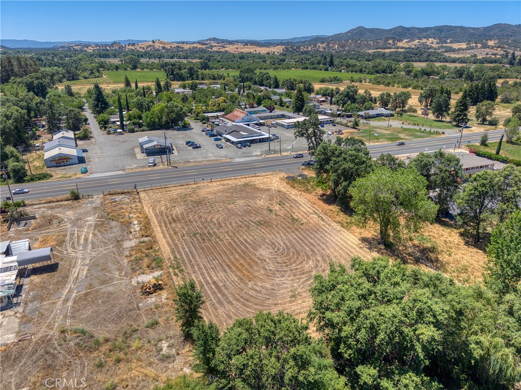 520 E State Highway 20 Property Photo 8