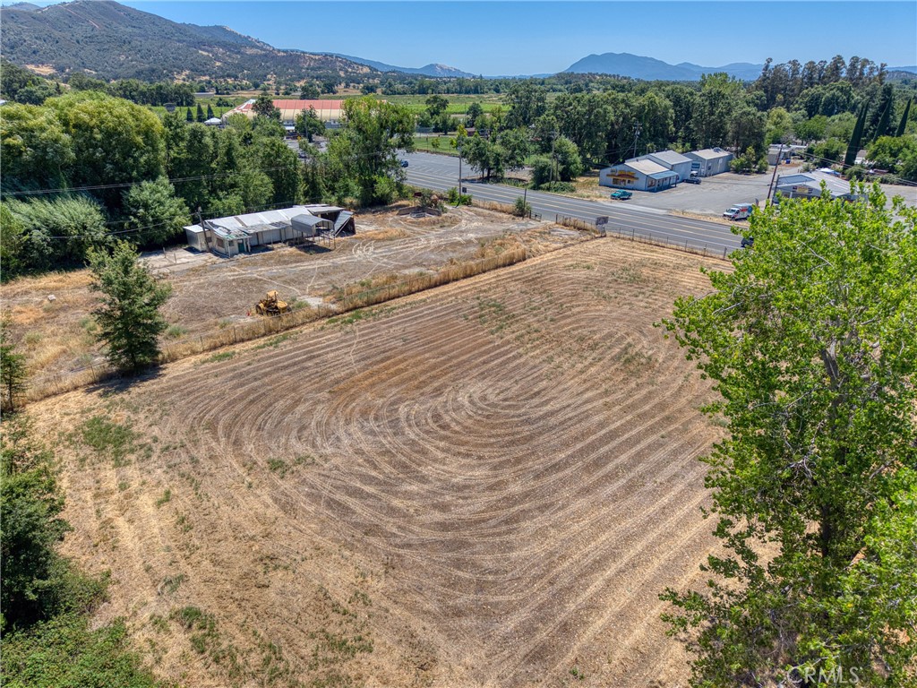 520 E State Highway 20 Property Photo 9
