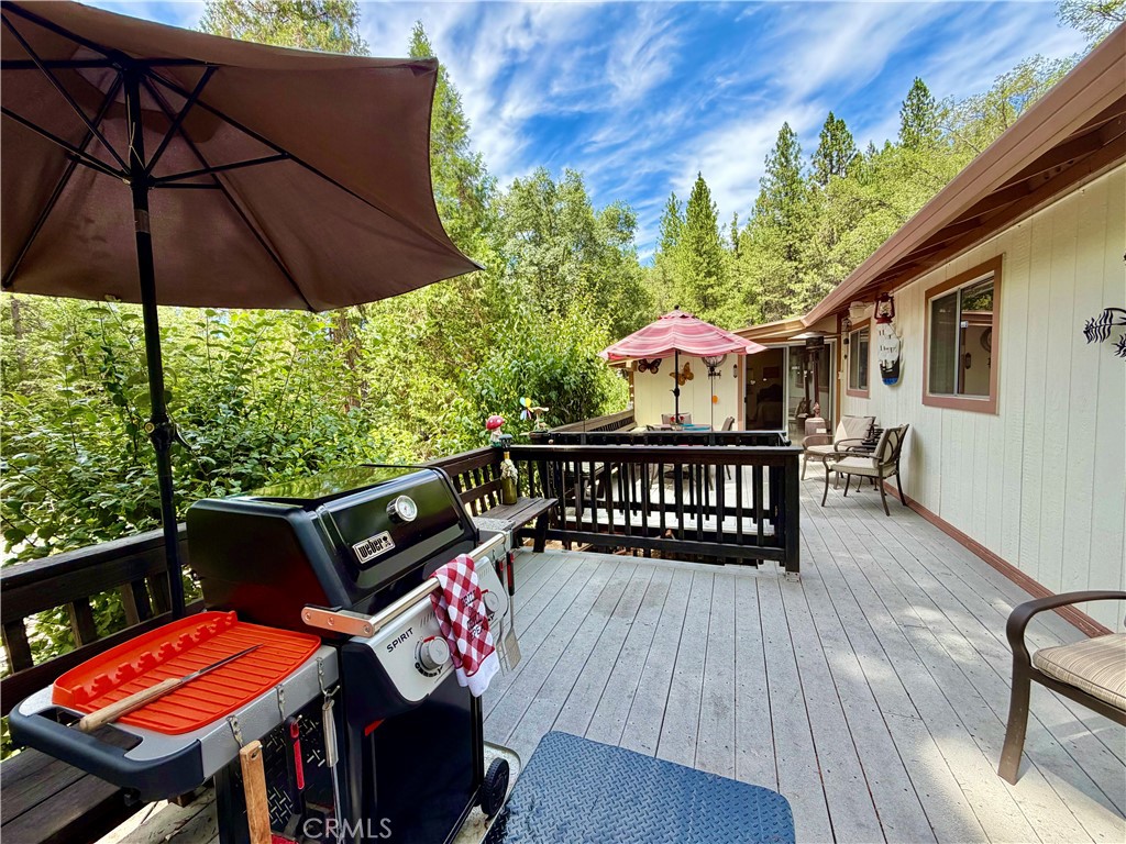 11783 Western Pine Road Property Photo 10