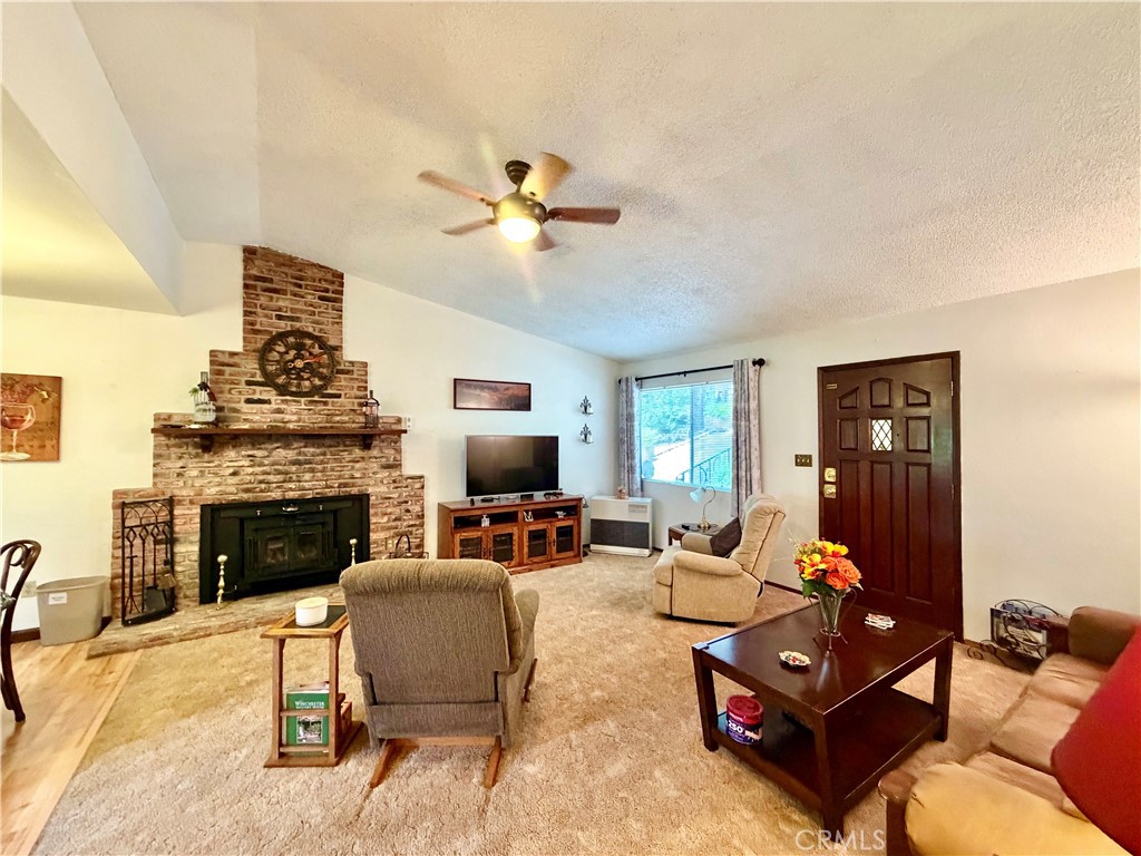 11783 Western Pine Road Property Photo 14