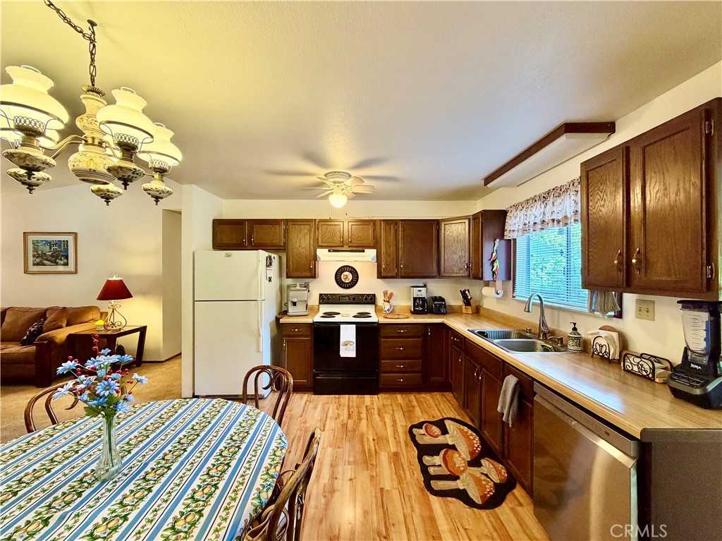 11783 Western Pine Road Property Photo 18