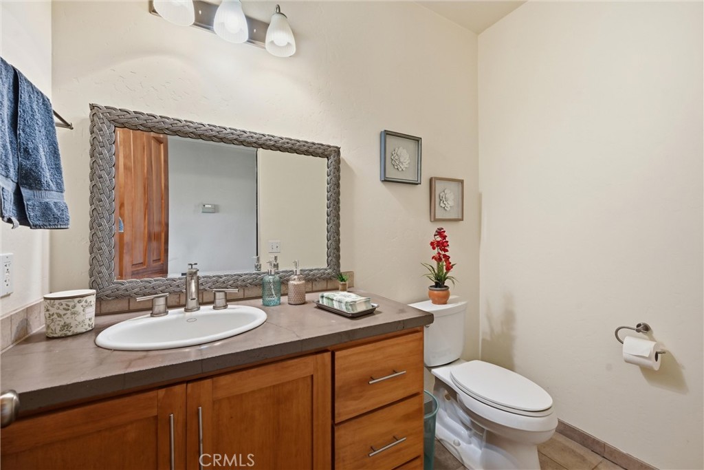 16542 Crescent Court Property Photo 18