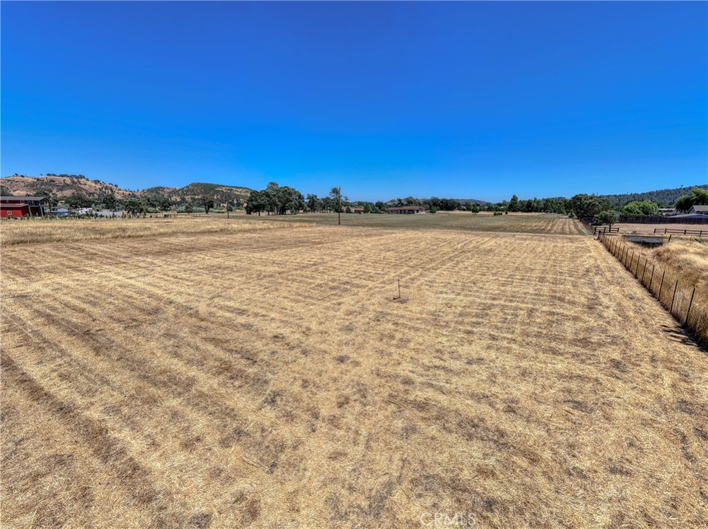 20781 Santa Clara Property Photo 4