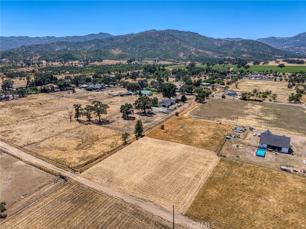 20781 Santa Clara Property Photo 6