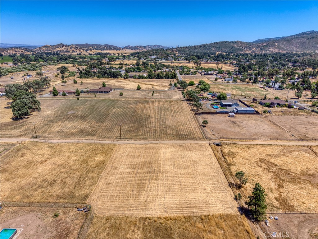 20781 Santa Clara Property Photo 9