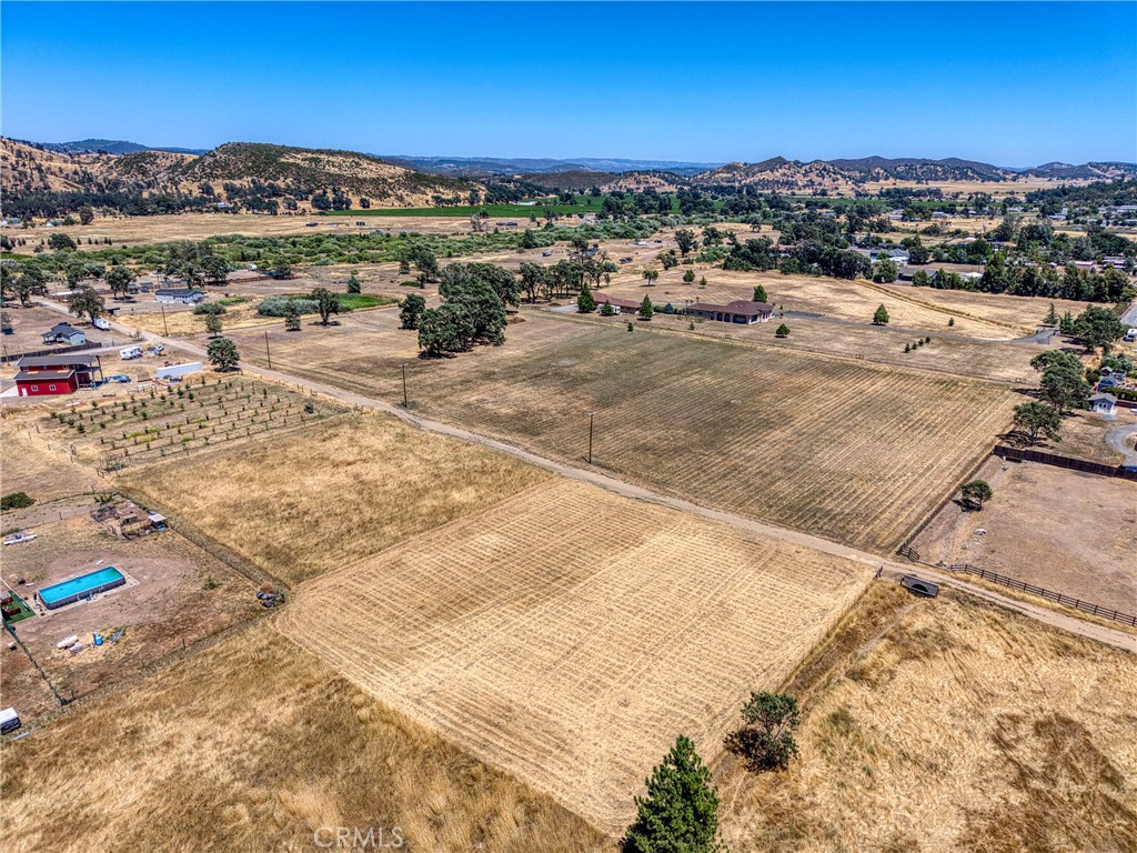 20781 Santa Clara Property Photo 10
