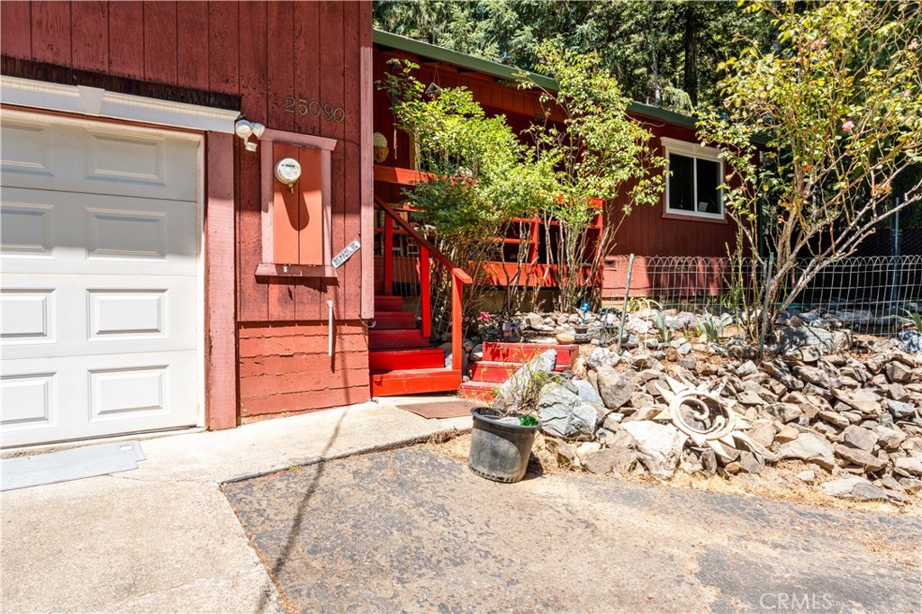 25090 Goose Lane Property Photo 1
