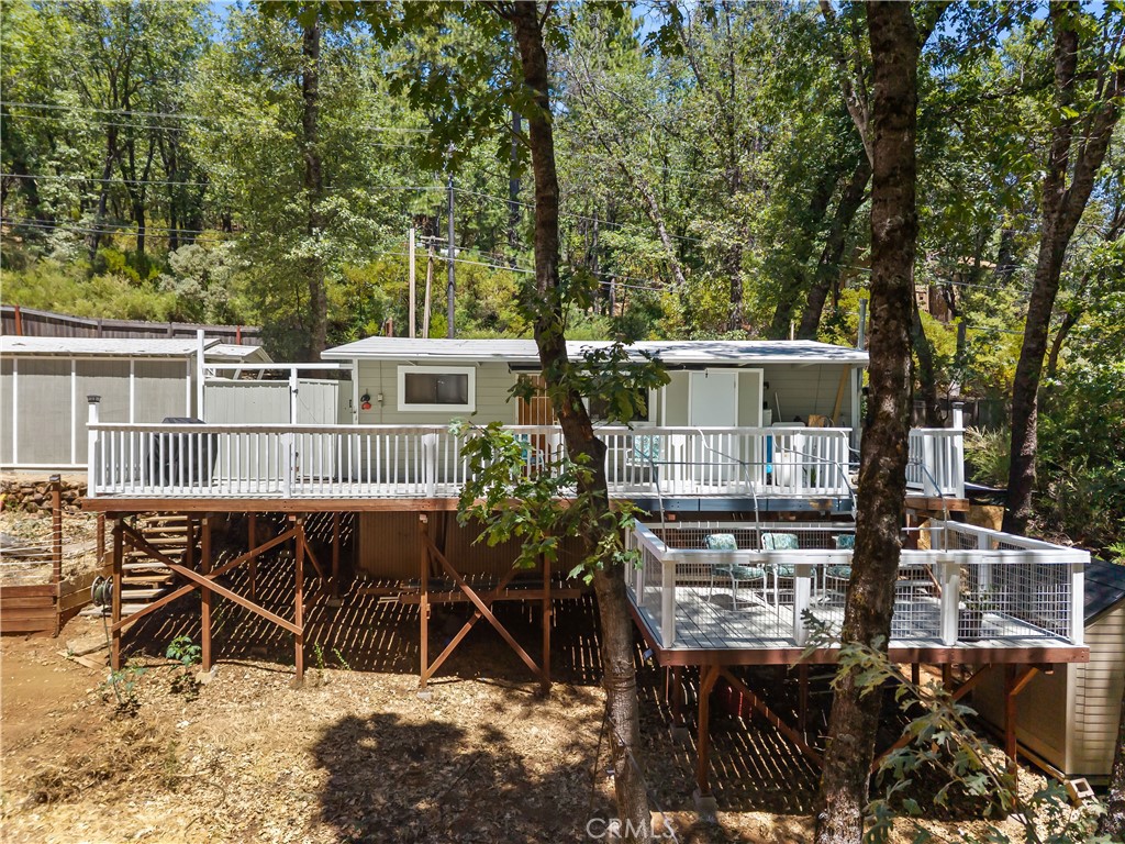 11755 Loch Lomond Road Property Photo 3
