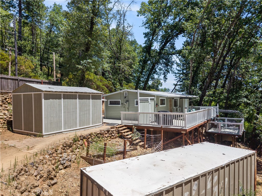 11755 Loch Lomond Road Property Photo 5