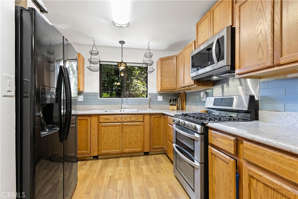 11755 Loch Lomond Road Property Photo 15