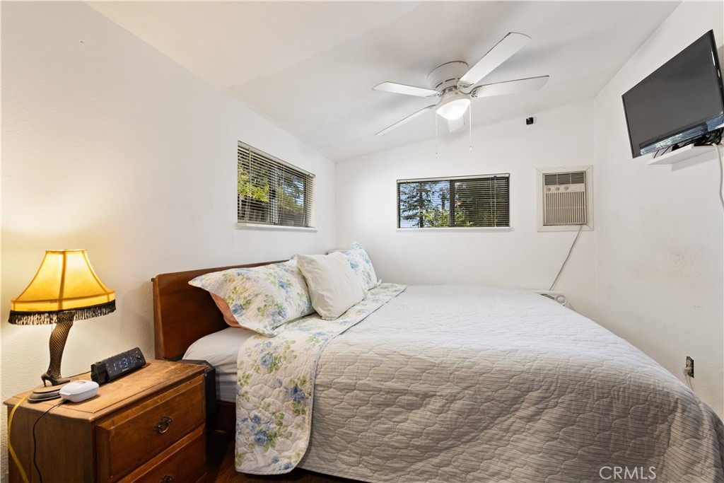 11755 Loch Lomond Road Property Photo 18
