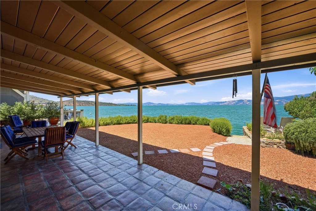 6926 Pine Property Photo 2