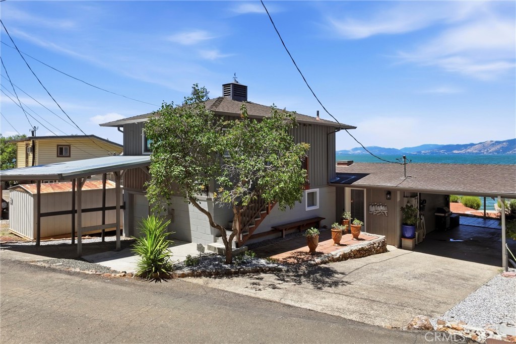 6926 Pine Property Photo 4
