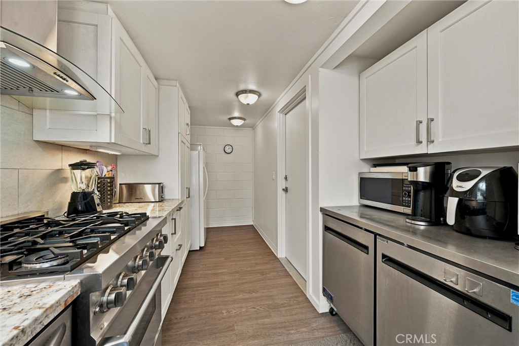 6926 Pine Property Photo 21