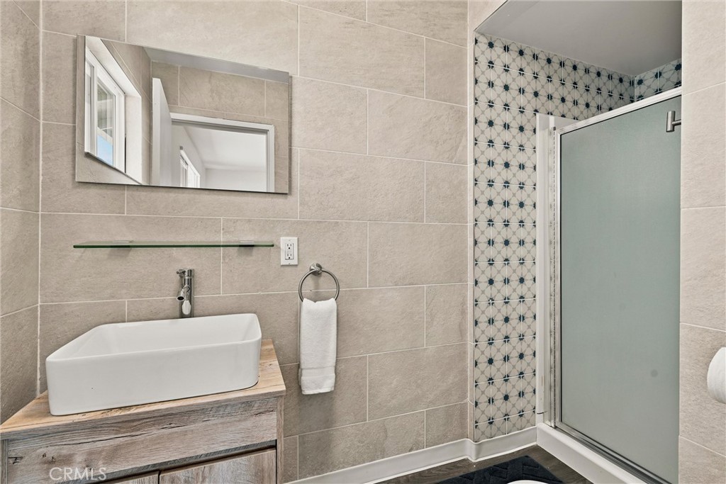 6926 Pine Property Photo 25