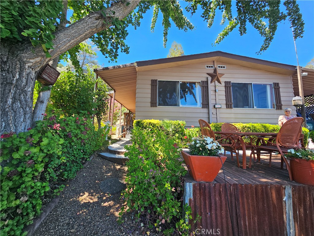 12022 E Highway 20 Property Photo 2