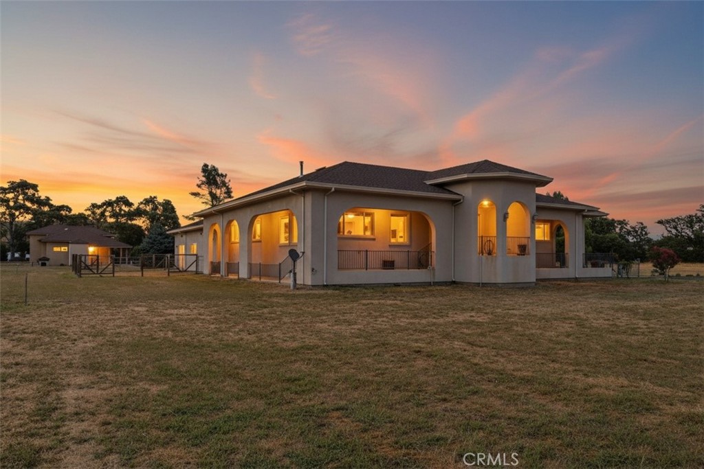 20805 Napa Avenue Property Photo 3