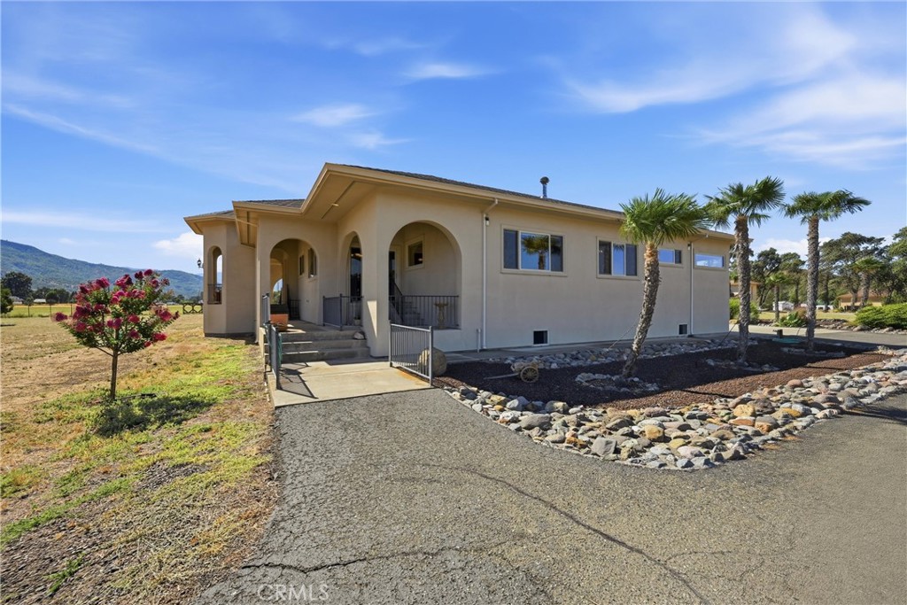 20805 Napa Avenue Property Photo 10