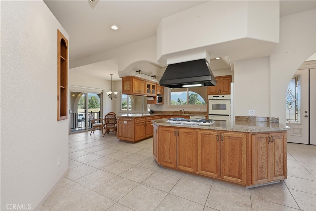 20805 Napa Avenue Property Photo 24