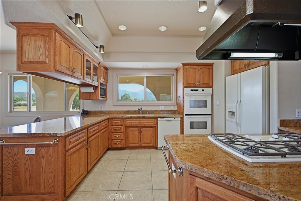 20805 Napa Avenue Property Photo 27