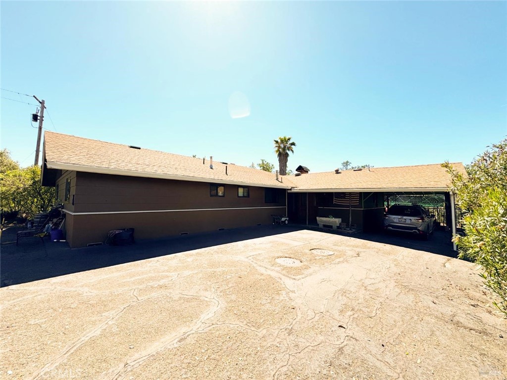4400 Lake Ridge Drive Property Photo 3