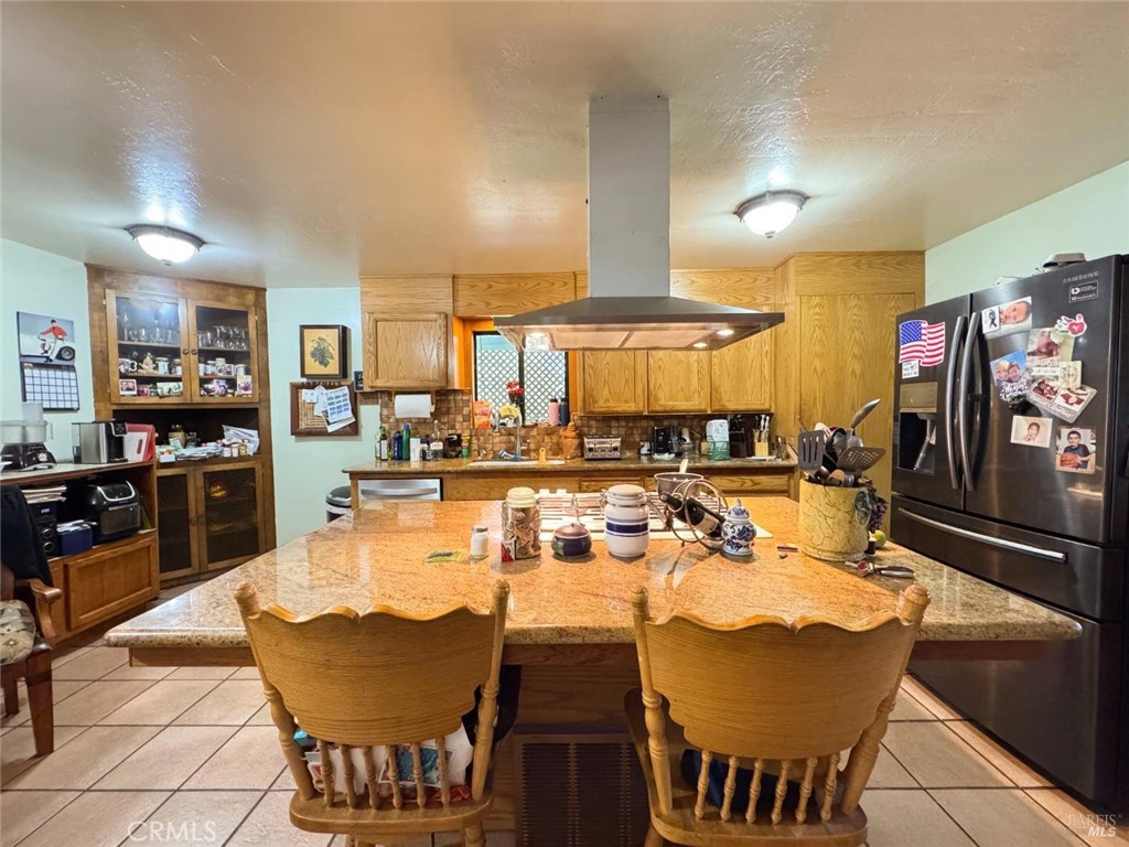 4400 Lake Ridge Drive Property Photo 4