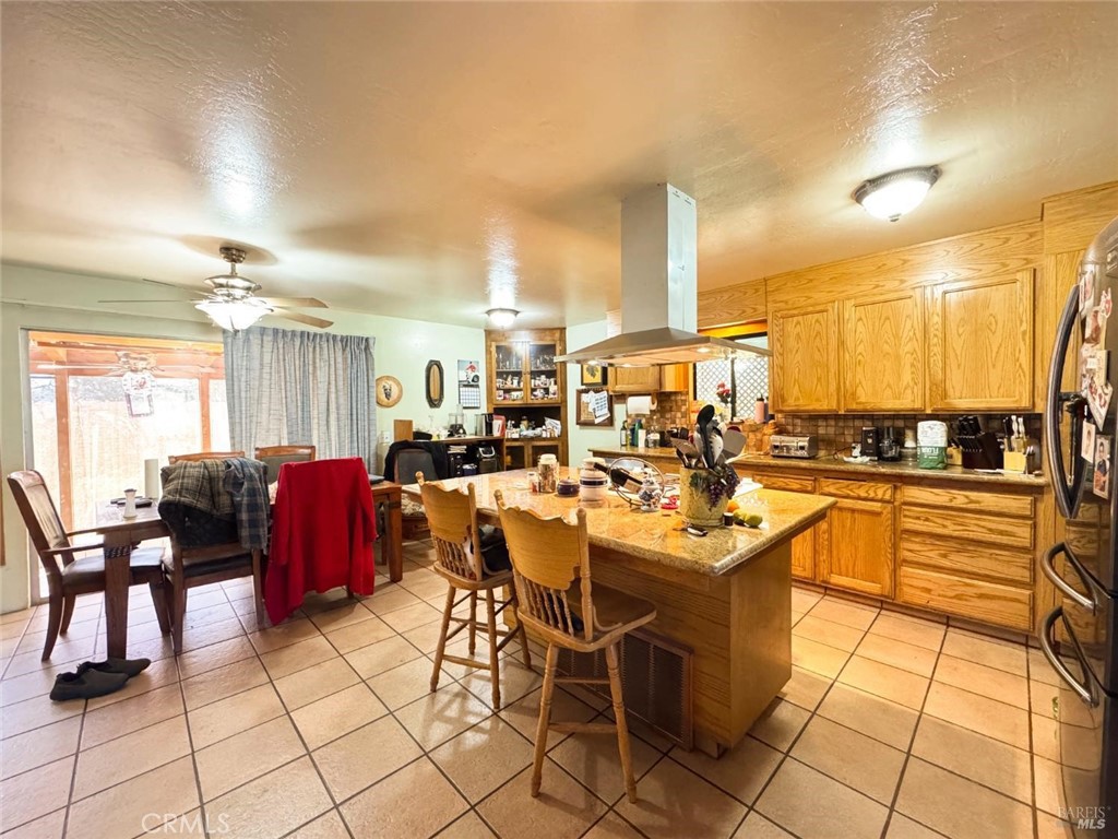 4400 Lake Ridge Drive Property Photo 7