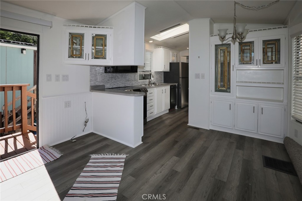 1350 S Main 11 Property Photo 10