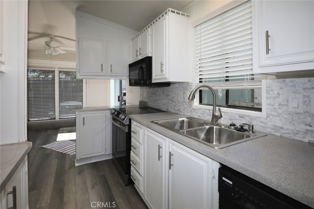 1350 S Main 11 Property Photo 14