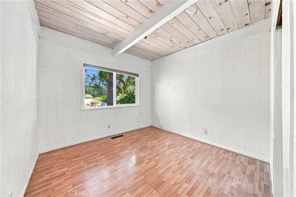 10377 Walnut Way Property Photo 20