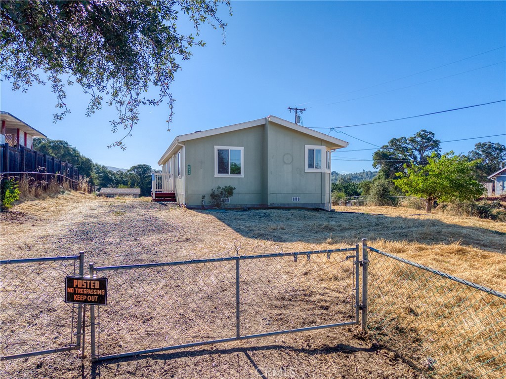 9534 Copsey Creek Way Property Photo 3