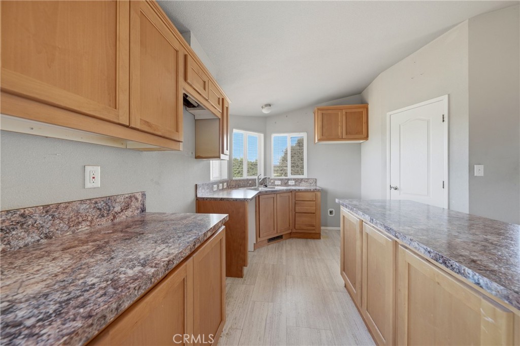 9534 Copsey Creek Way Property Photo 18